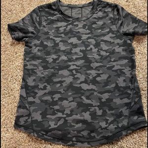 Lululemon long distance short sleeve